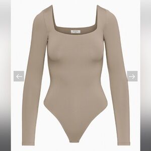 Aritzia Contour Squareneck Longsleeve Bodysuit XS
